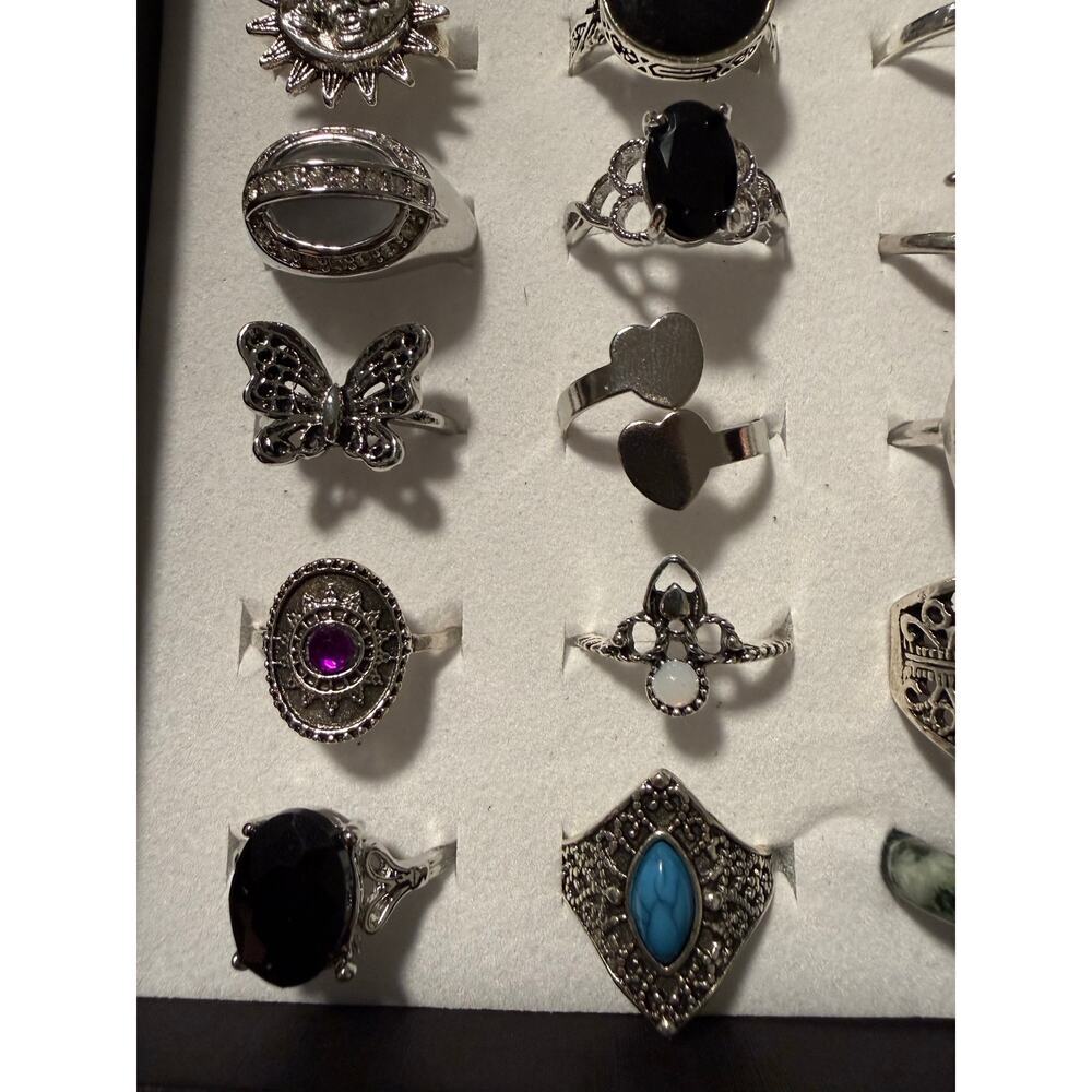 Bundle Silver Tone Costume Rings - Picture 3 of 5